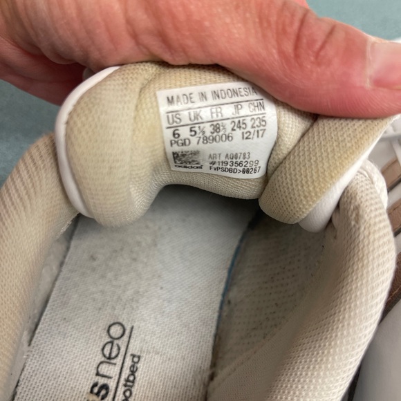 Adidas Neo Comfort Footbed Striped Sneakers Women’s 6 White - Picture 9 of 11